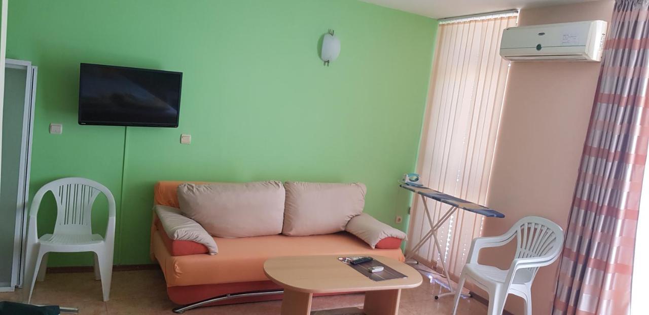 Elit 4 Apartments Pantai Sunny Luaran gambar