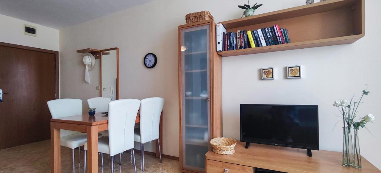 Elit 4 Apartments Pantai Sunny Luaran gambar