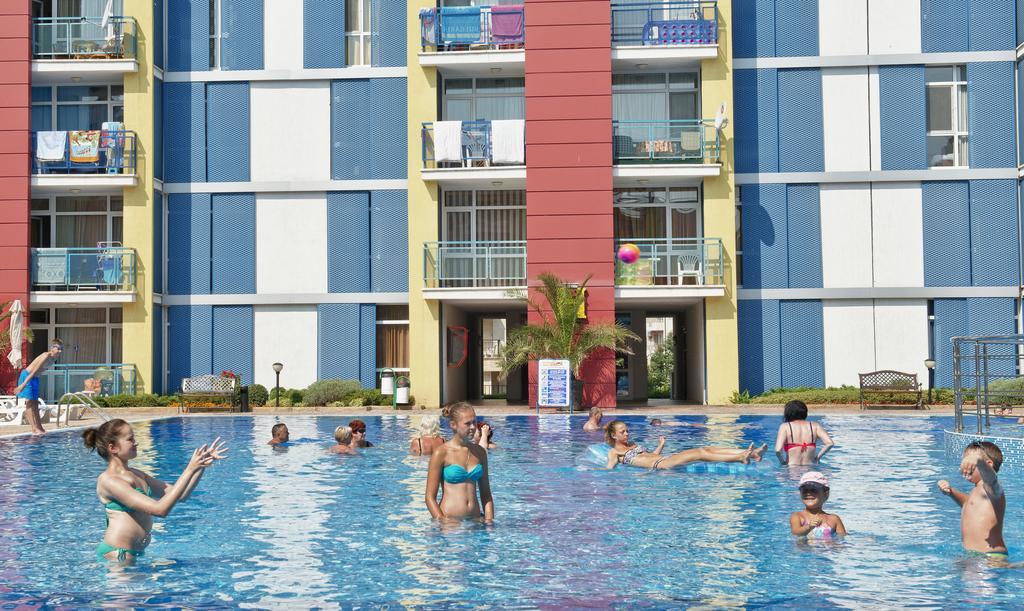 Elit 4 Apartments Pantai Sunny Luaran gambar