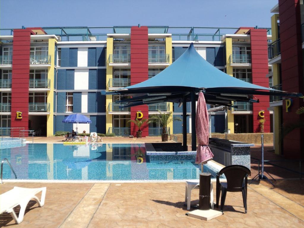 Elit 4 Apartments Pantai Sunny Luaran gambar