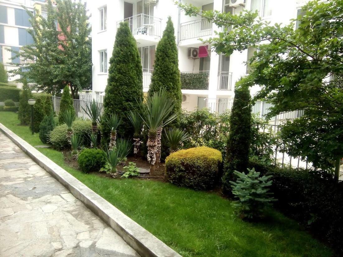 Elit 4 Apartments Pantai Sunny Luaran gambar