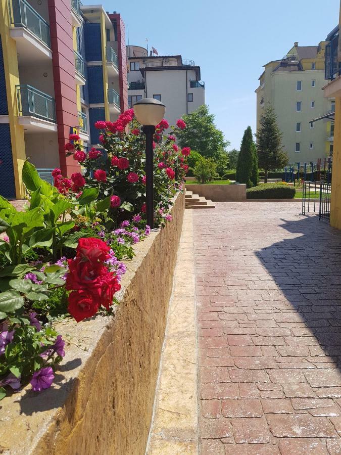 Elit 4 Apartments Pantai Sunny Luaran gambar
