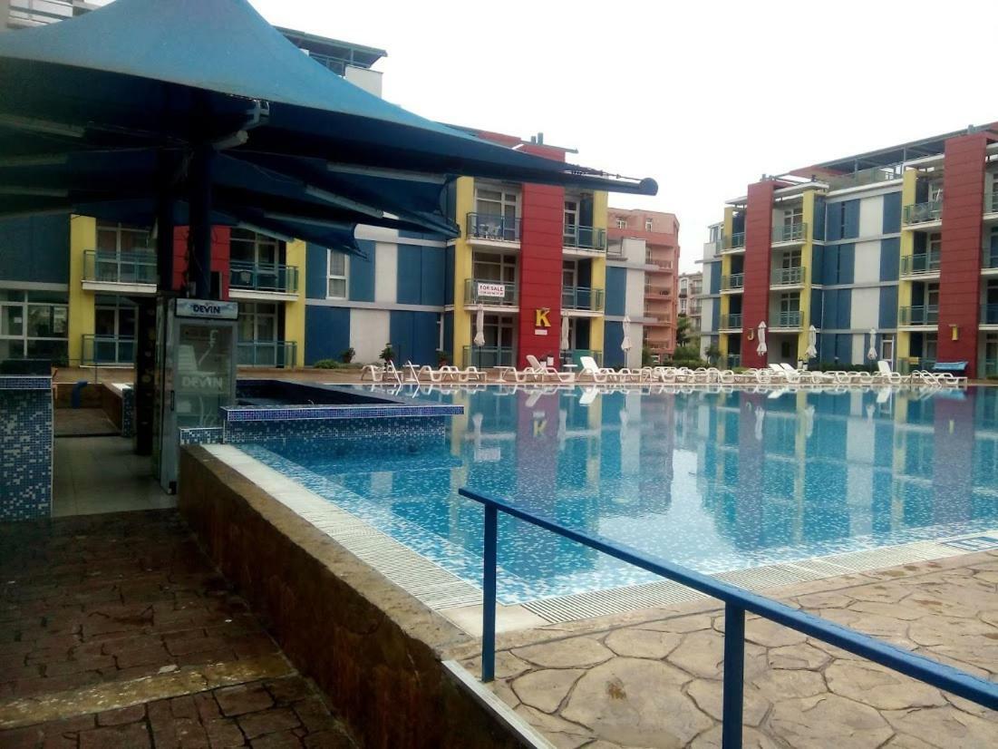 Elit 4 Apartments Pantai Sunny Luaran gambar